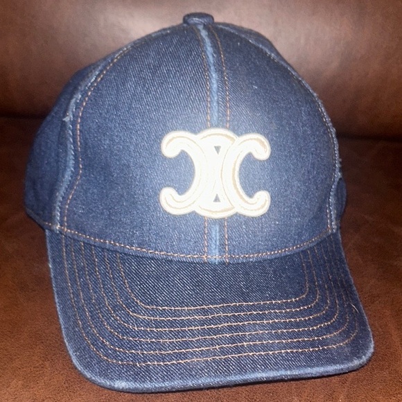 100% AUTHENTIC CELINE (M) TRIOMPHE BASEBALL CAP UNION WASH DENIM DISTRESSED HAT - Picture 1 of 9
